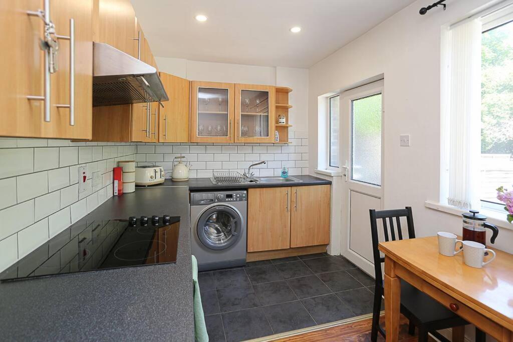 2 Bedroom House In Belfast With Garden エクステリア 写真